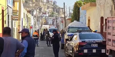 Mujer muere atropellada por pipa de gas en Atlixco