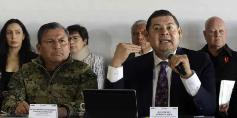 Armenta anuncia despidos y cambios en su administración tras 100 días
