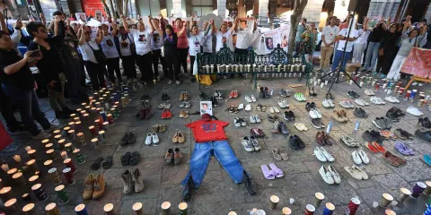 Colectivos solidarios con víctimas de crematorio en Jalisco