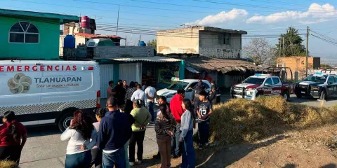 Niño provocó el cierre de la autopista en Tlahuapan, estaba escondido y su familia alertó un secuestro 