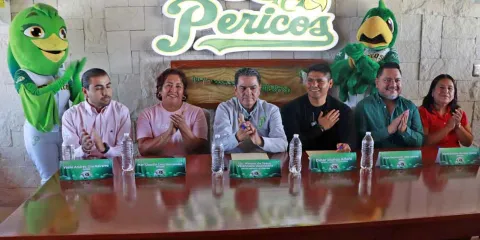Firma Omar Muñoz convenio de colaboración con el equipo de béisbol “Pericos”