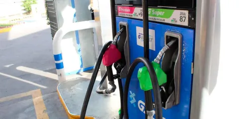 Garantizan abasto de combustible en Puebla y Tlaxcala: Más de 400 viajes semanales