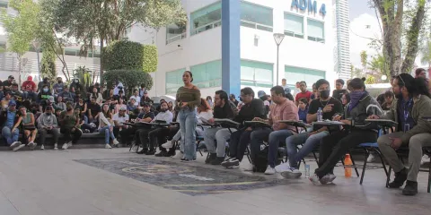 Avanza diálogo en la BUAP: Facultad de Administración regresa a actividades