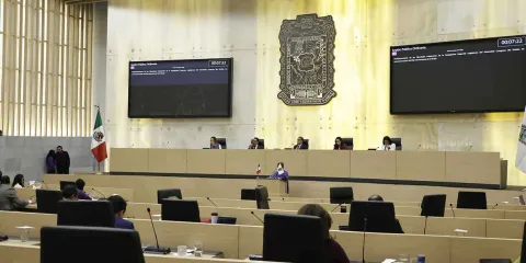 Puebla prohíbe reelección y combate nepotismo político: reformas aplicarán desde 2030
