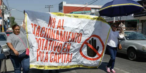 Vecinos inconformes solicitan una consulta para determinar parquímetros