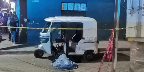 Asesinan a balazos a ex candidato de MC en Tepeojuma mientras conducía mototaxi