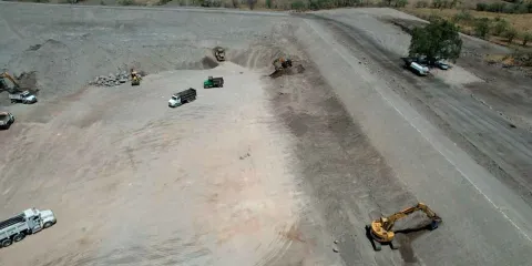 Avanza construcción de nueva celda en el relleno sanitario de Atlixco