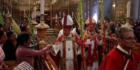 Puebla inicia la Semana Santa con emotiva procesión y llamado a la reflexión