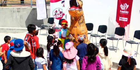 Festeja Gobierno de la ciudad Día de la Niñez en el Centro de Desarrollo Comunitario y Parque Biblioteca