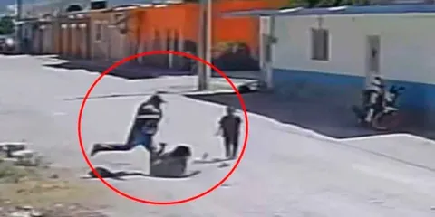 Video registra violenta agresión a mujer en Tilapa; exigen justicia
