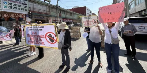 Micalco advierte que protestas contra parquímetros continuarán mientras el Ayuntamiento de Puebla use la "intimidación"