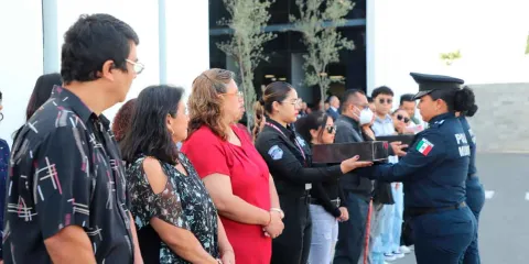 Reconoce gobierno de Pepe Chedraui vocación de policías caídos en cumplimiento de su deber