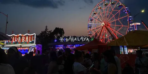 Feria de Puebla arranca con éxito y con robo de celulares 