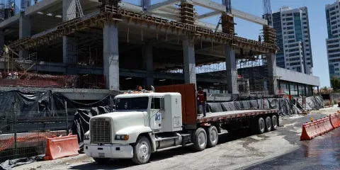 Construcción y economía en riesgo por aranceles