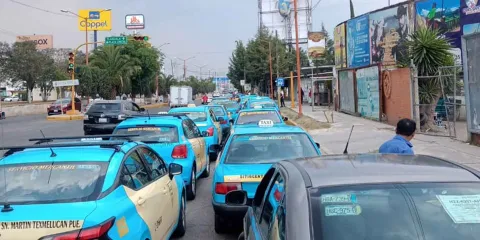 Taxistas de Texmelucan detuvieron y golpearon a ladrón