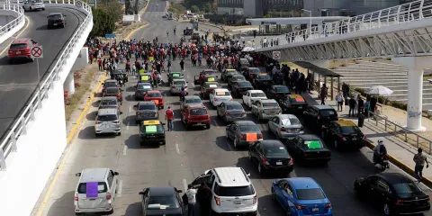 Taxis piratas, asaltos y operativos