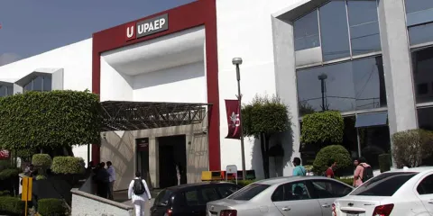 UPAEP no implementará restricción a alimentos chatarra, pero fortalecerá cultura de nutrición saludable