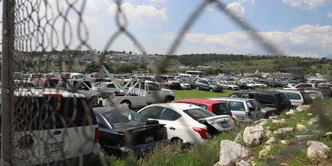 Con desorden legal funcionan 100 corralones en Puebla