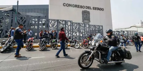 El PRI no quiere más leyes recaudadoras ante regulación de motos y patines