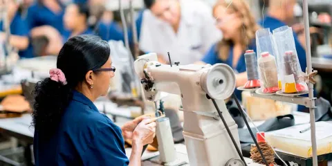 Falta de flexibilidad laboral en México afecta el desarrollo profesional de las mujeres