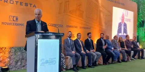 Nueva administración de Canadevi prometió reactivar la vivienda en Puebla