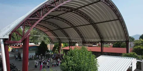 Preescolar de Atlixco recibió nuevo techado para proteger a menores