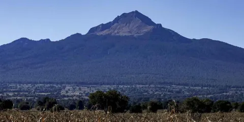 Puebla avanza en la construcción de ecoparques en La Malinche, Izta-Popo y Citlaltépetl