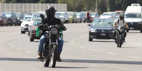 Se alista nueva ley de movilidad en Puebla: limitaciones para motos y monopatines eléctricos