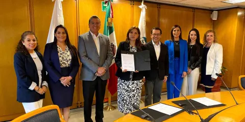 AMF y Nafin firman convenio para fortalecer a emprendedores y franquicias en México