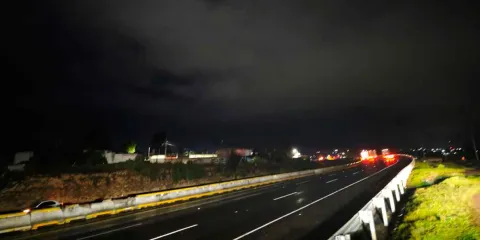 Ejidatarios de Tlahuapan liberan la autopista México-Puebla