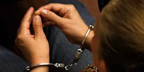 Mujer es sorprendida con drogas en inspección preventiva en Atlixco
