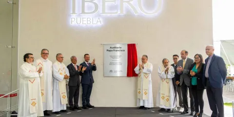 IBERO Puebla inaugura el Auditorio Papa Francisco con visión de impacto local e internacional
