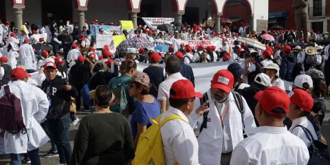 Crisis en el Sector Salud: Protestas y demandas por mejoras en Puebla