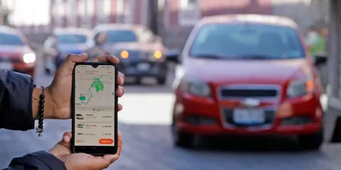 UBER y Didi violan Ley de Movilidad y ponen en riesgo a pasajeros 