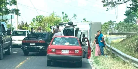 Empleado muere en choque frontal en la carretera Pachuca–Tuxpan