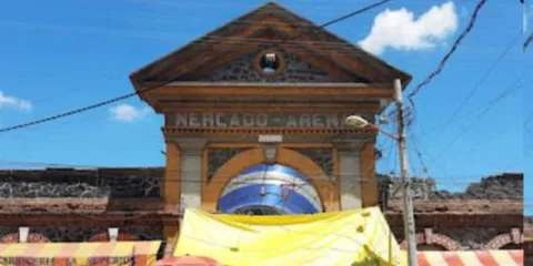 Denuncian vicios ocultos tras caída de adulto mayor en el mercado Domingo Arenas