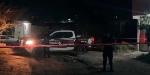 Ejecutan a pareja frente a sus hijas en Miahuatlán