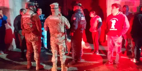Descubren polvorines clandestinos tras explosión en Santa María Moyotzingo