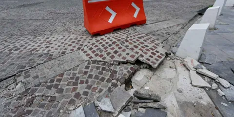 Constructora deberá reparar pésima obra de la avenida Juárez