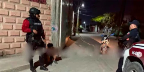 Taxista abandona a niño de 11 años en zona solitaria de Santiago Miahuatlán tras salir de trabajar