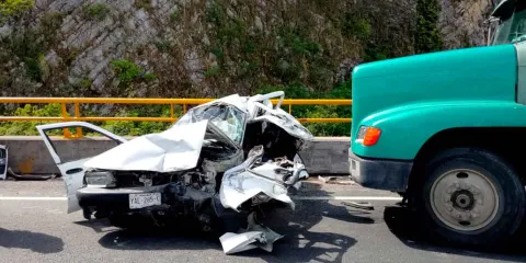 Fatal accidente en la autopista México-Tuxpan deja un muerto y tres heridos en Tlacuilotepec