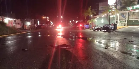 Accidente en Xicotepec de Juárez: choque en bulevar Benito Juárez deja 50 mil pesos en daños
