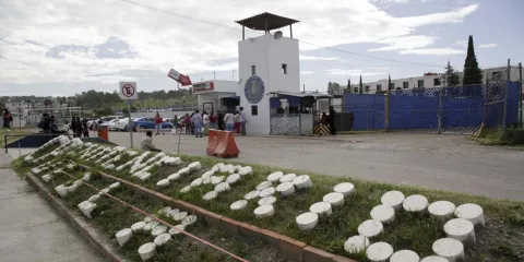 Investigan explotación laboran inhumana contra presos en 17 penales poblanos