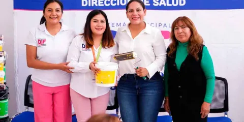 Mejora Lupita Cuautle servicios en Casas de Salud con kits médicos y de mantenimiento