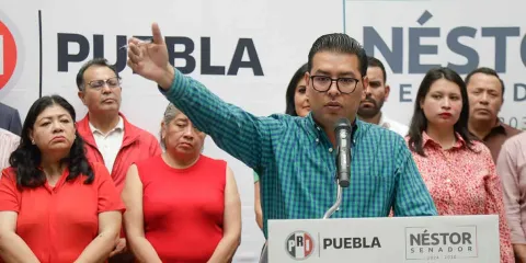 Néstor Camarillo renuncia al PRI y deja libre la contienda por la dirigencia estatal en Puebla