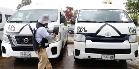 Por los suelos la revista vehicular en Puebla; asistencia apenas llega al 15% 