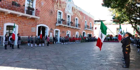 Atlixco celebra 446 aniversario de la Villa de Carrión con ceremonia encabezada por Ariadna Ayala