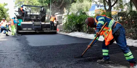 Avanza Gobierno de la Ciudad con rehabilitación vial en avenida 11 Oriente