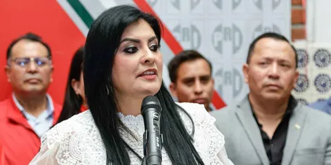 PRI Puebla enfrenta rumores de deserción y Delfina Pozos aclara situación