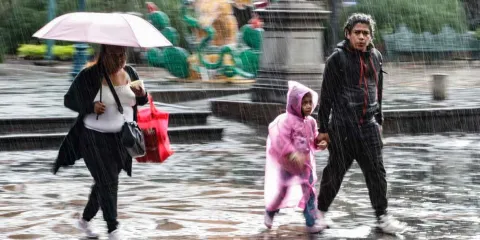 Será un DOMINGO de lluvia con tormenta eléctrica